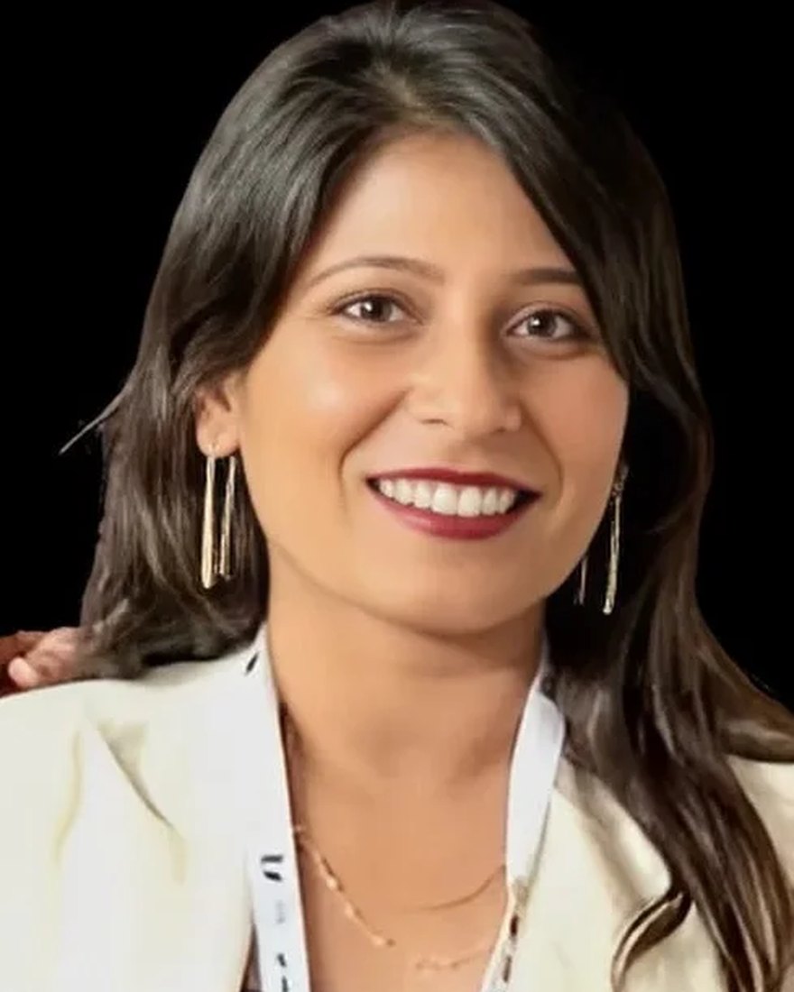 Dr. Neha Johri, MDS orthodontist and co-founder of Happy Tooth Children & Family Dental Care, Pune, specialising in clear aligners and braces